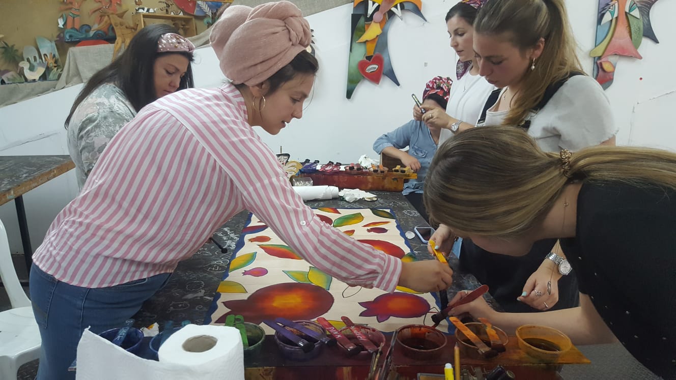 Kakadu Art Workshops - Fun In Jerusalem